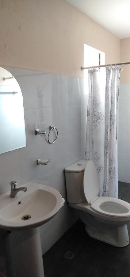 Claytown Pension House Dumaguete City ภายนอก รูปภาพ