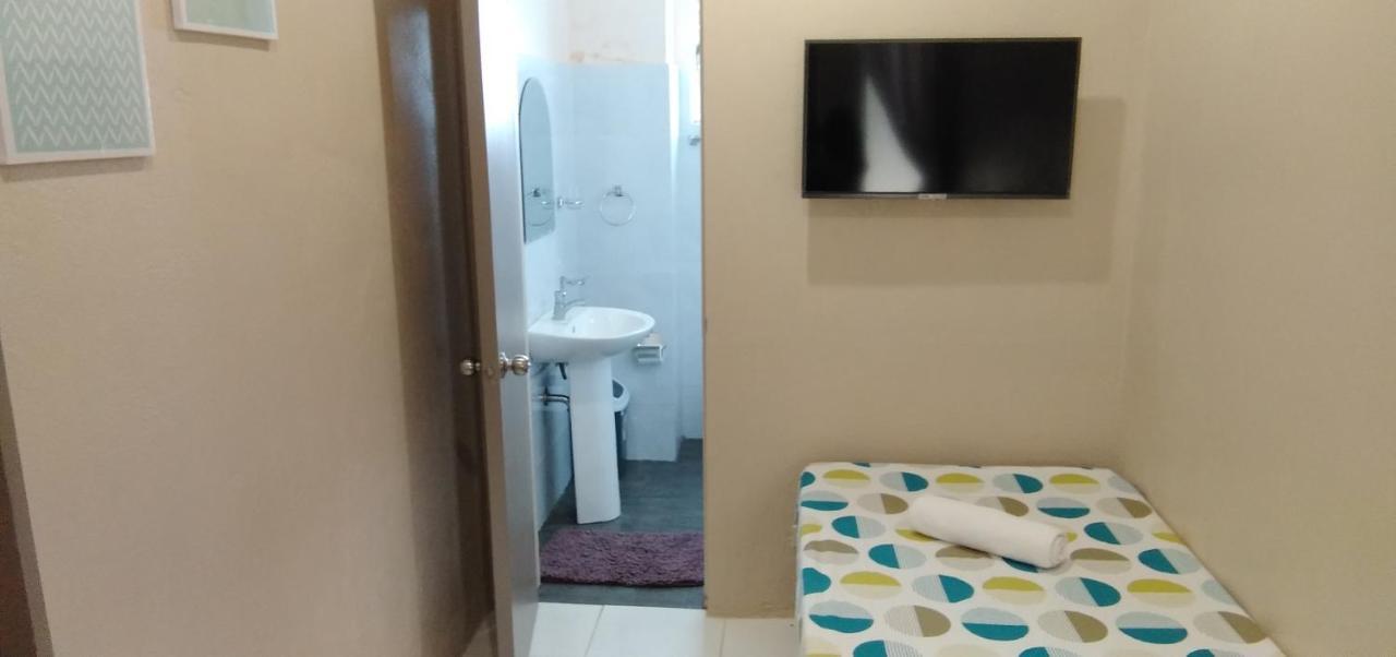 Claytown Pension House Dumaguete City ภายนอก รูปภาพ