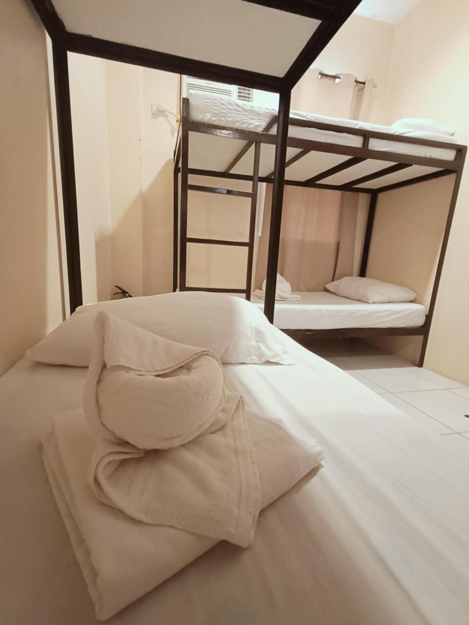 Claytown Pension House Dumaguete City ภายนอก รูปภาพ
