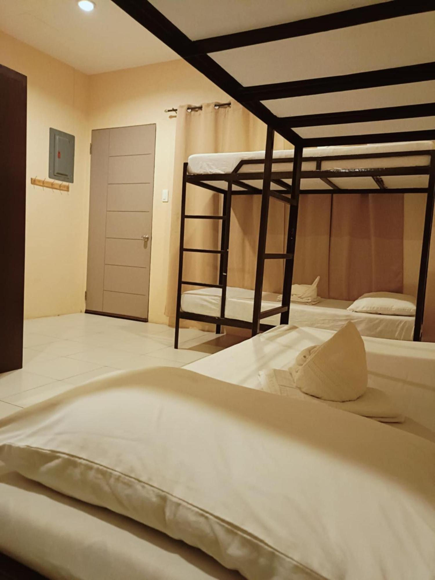 Claytown Pension House Dumaguete City ภายนอก รูปภาพ